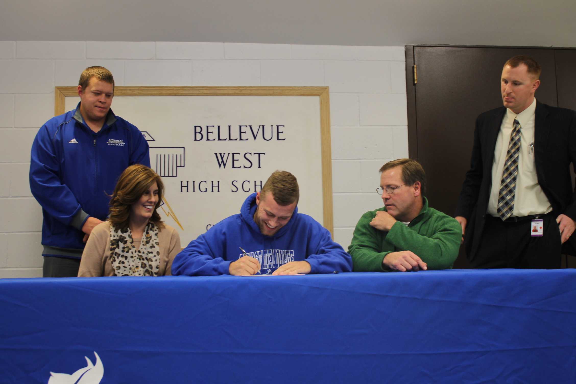 Plambeck signs to Peru State University